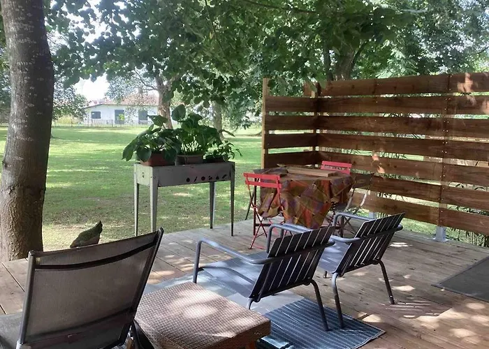 Le Hosta Saint-Julien-en-Born